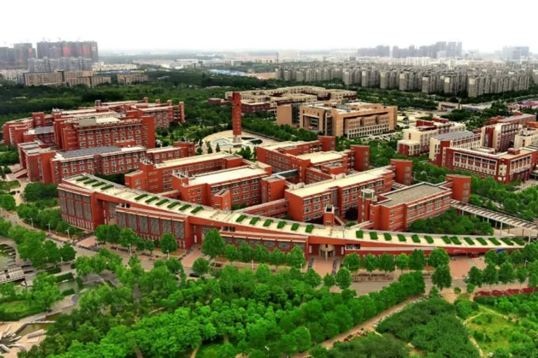 دانشگاه ژنگژو چین